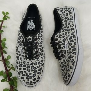Vans Suede Leopard Print sz 7.5